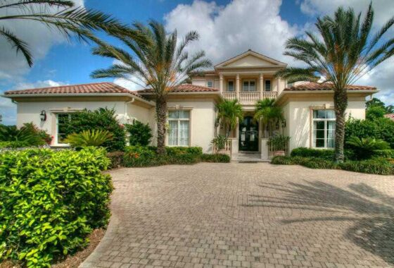 49233 19451 Beacon Park Place