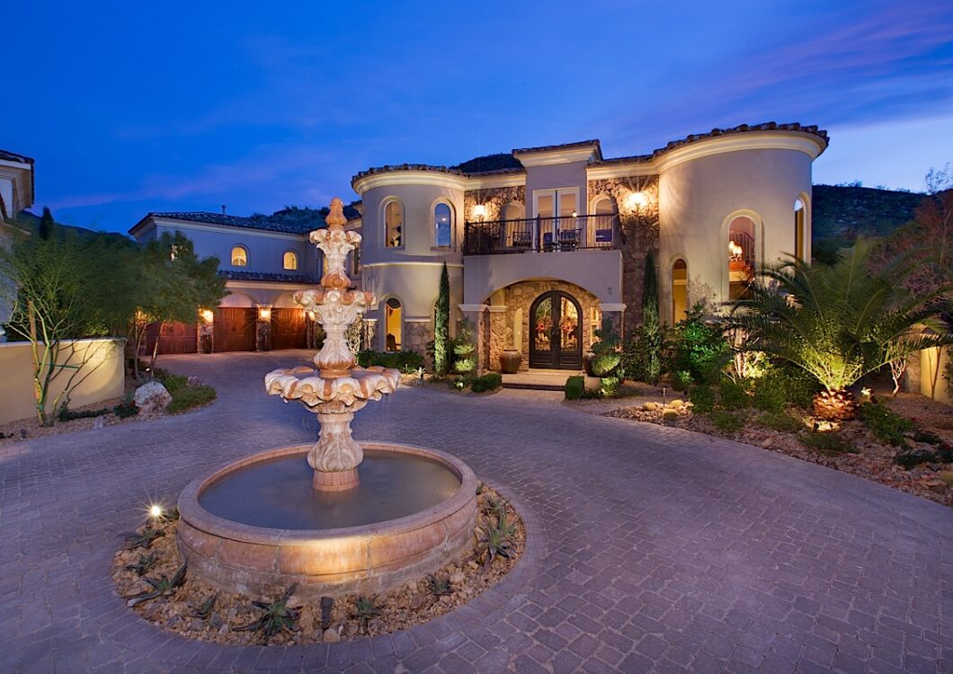 49766 2 Anacapri Dr