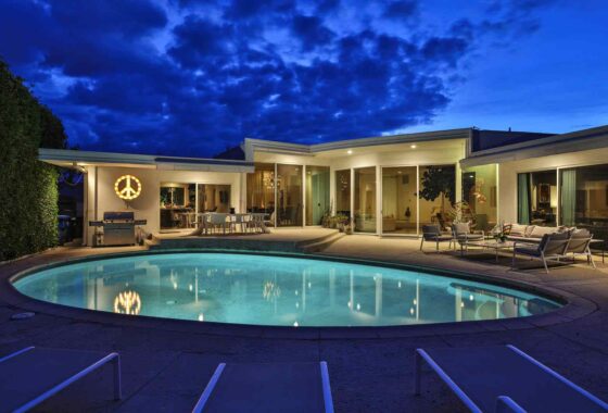 52101 916 LINDA FLORA Dr.