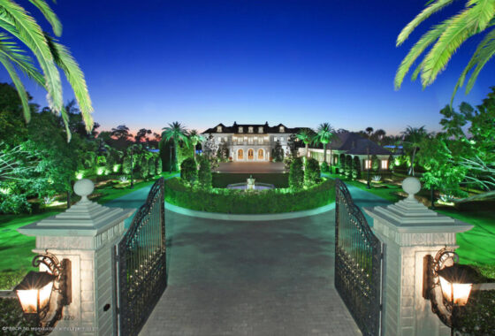 52401 1220 S Ocean Blvd