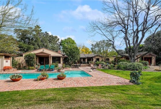 52557C1704475135844 5345 Encino Ave