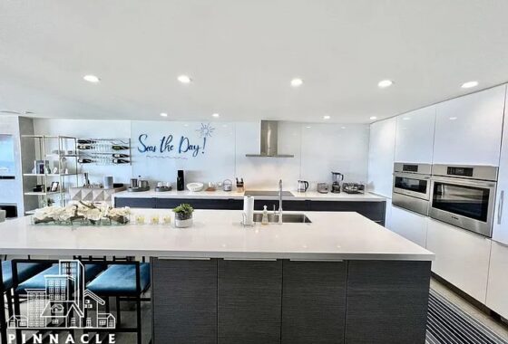 52557C1737615222849 2 E Ketch St #202