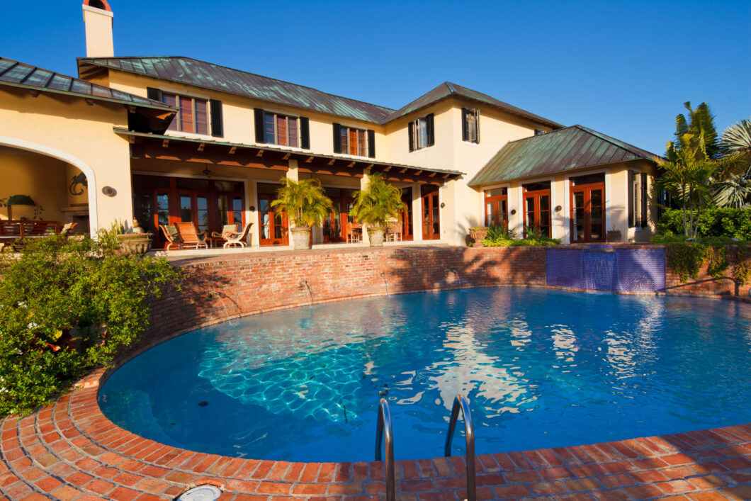 55128 Fortune Bay Point