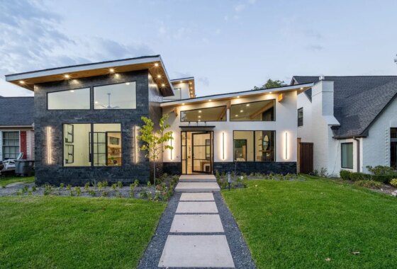 61032C1736475712021 6017 Prospect Ave