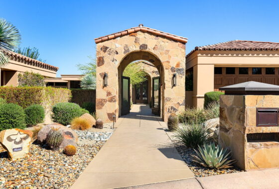 61260C1739966705080 73978 Desert Garden Trl