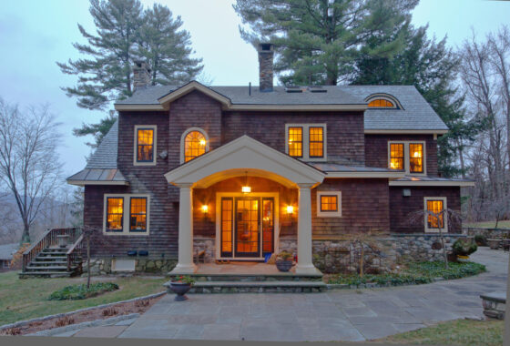 62013C1744603221556 9 Lake Ave
