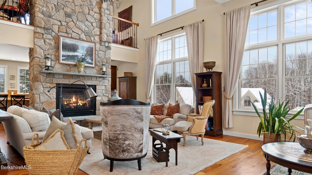 62013C1744835123436 754 East St