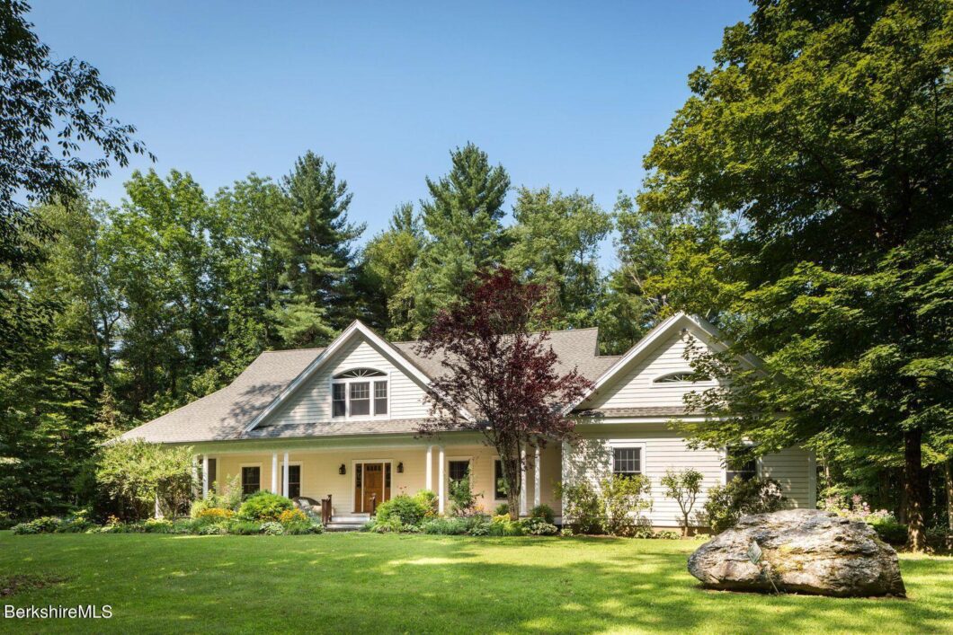 62013C1744838191605 204 Hillsdale Rd