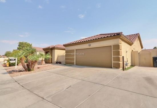 63360 5609 Tropical Toucan Ave
