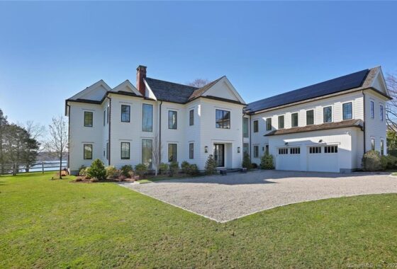 63764C1751921367726 25 Brush Island Rd