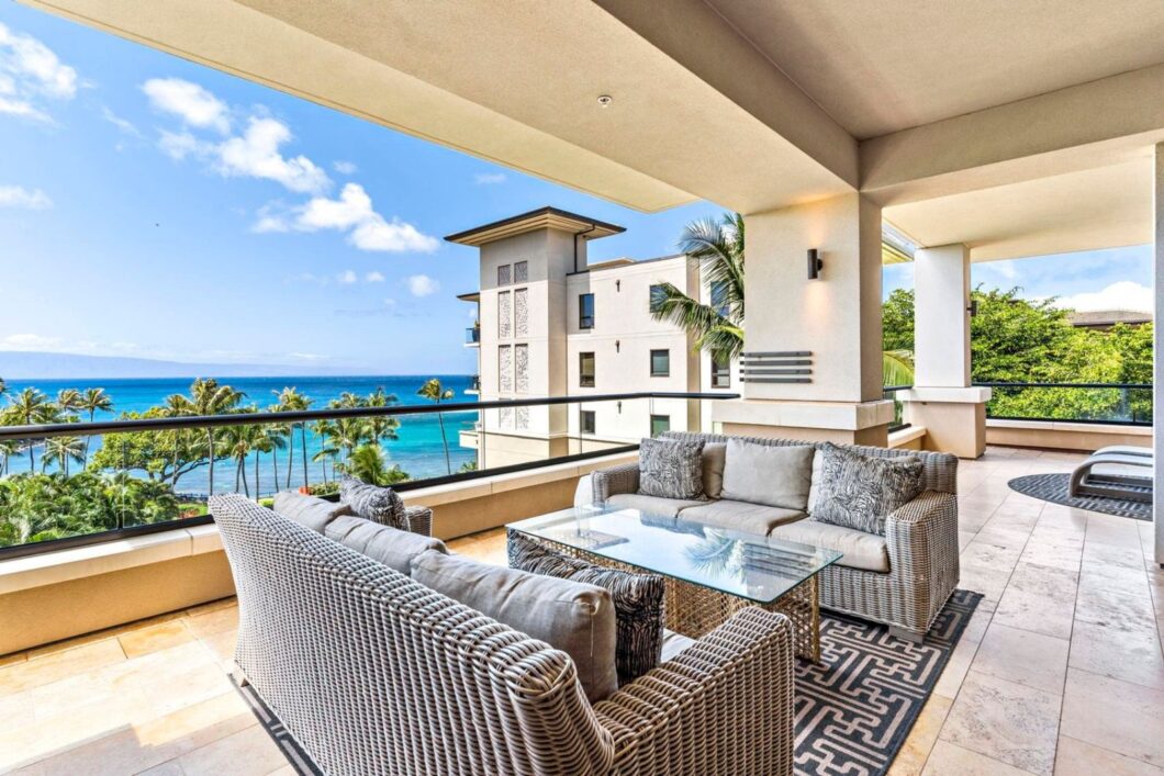 64271C1753228988164 1 Bay Drive