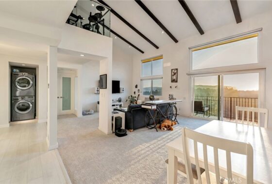 64746C1752290581617 2385 Roscomare Rd, Unit F10