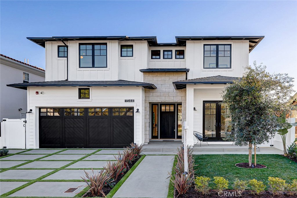 64746C1752327050176 1544 Mathews Ave