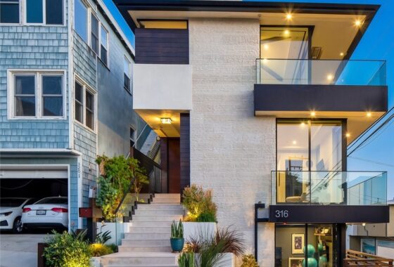 64746C1752327209713 316 28th St