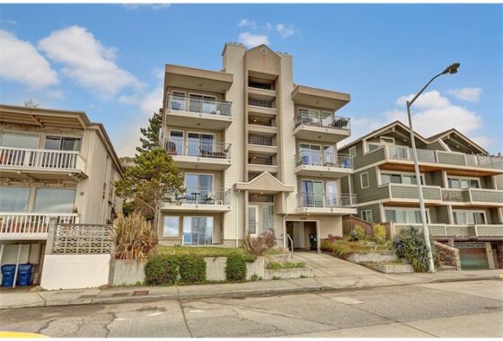 65481 3306 Beach Dr SW