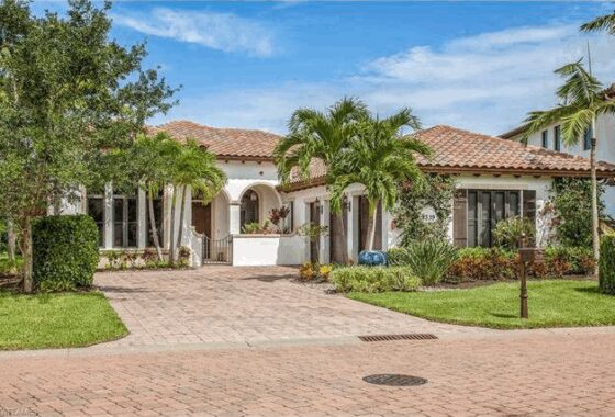6564C1574645411060 2339 Traditions Court Grey Oaks