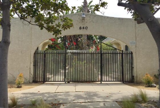 65699 640 Santa Clara Avenue