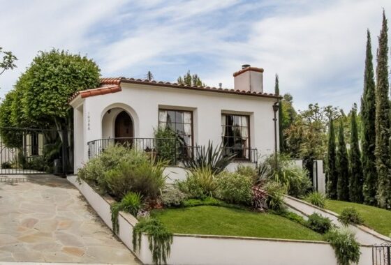 65790 10338 Rossbury Place