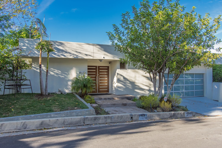 65994 14645 Round Valley Drive
