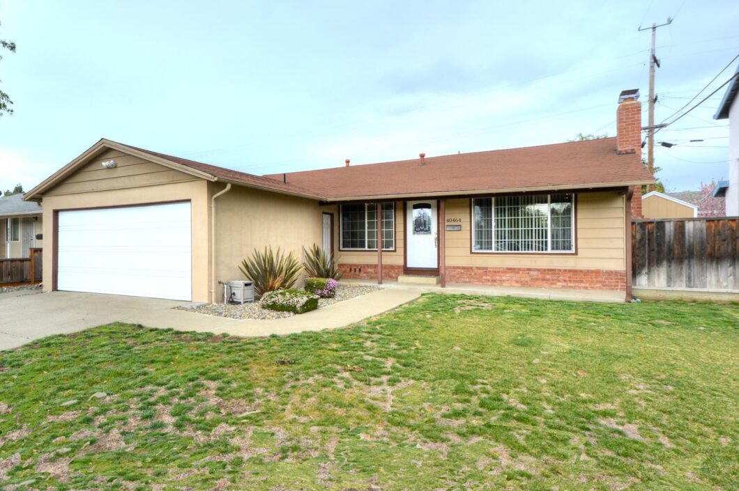 66185 40464 Landon Ave