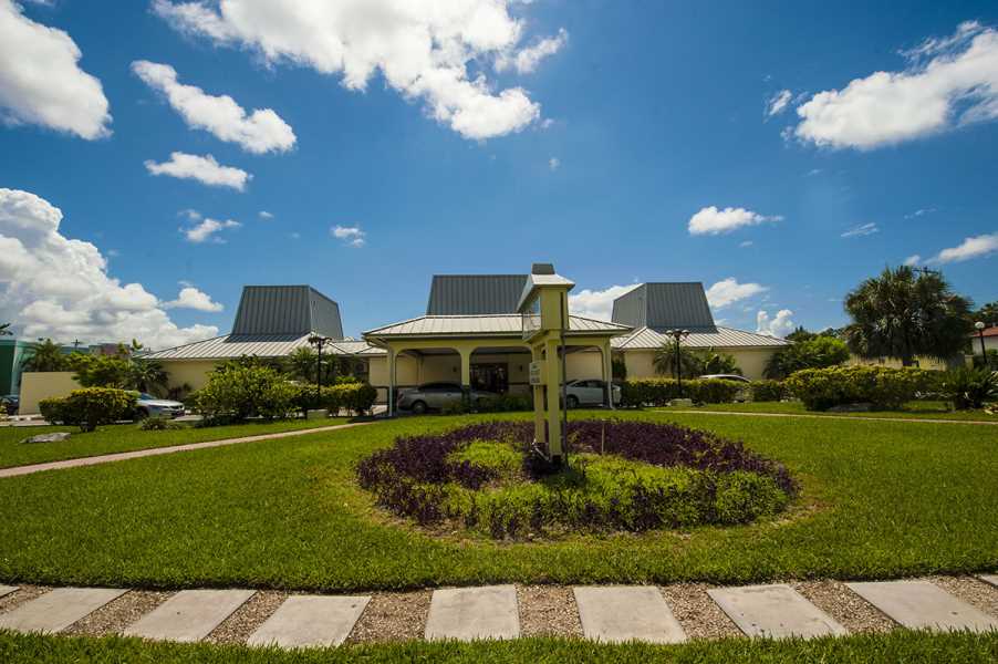 66725 IDEAL HOTEL INVESTMENT