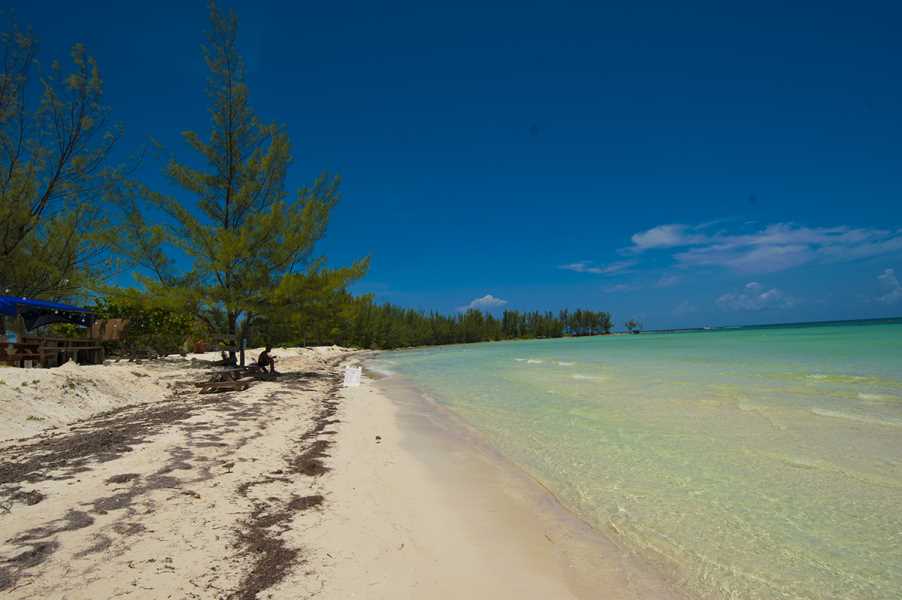 66731 EIGHT ACRES FREEPORT LUCAYA