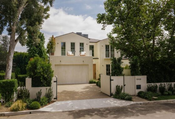 68723C1785175537870 12128 Hesby Street