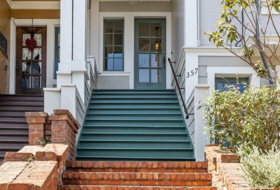 69732C1784327671014 357 29th Street