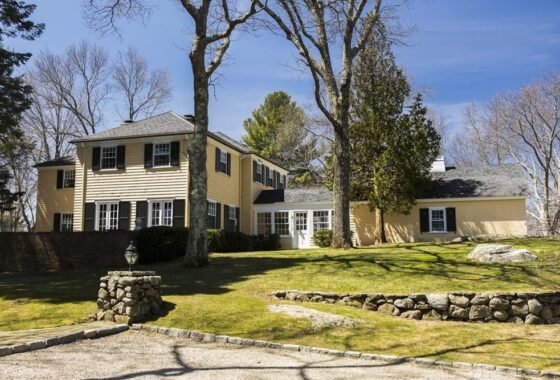 8298C1542299058430 27 Tabor Hill