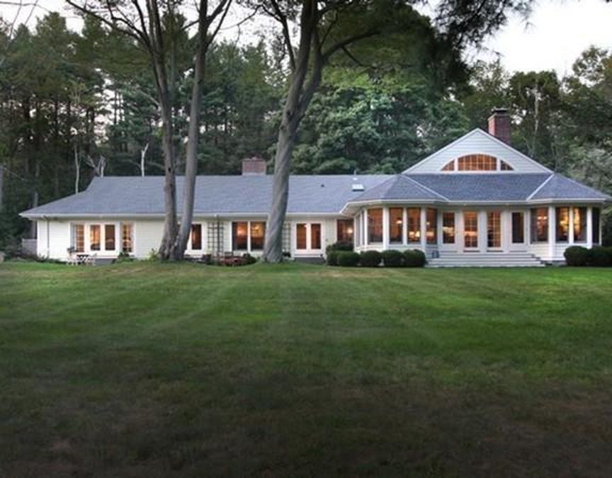 8298C1542299298175 28 Old Concord Road