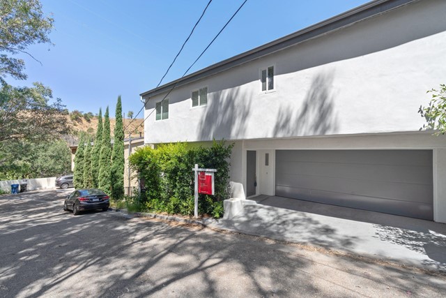 8879C1628467199183 8587 Cole Crest Drive