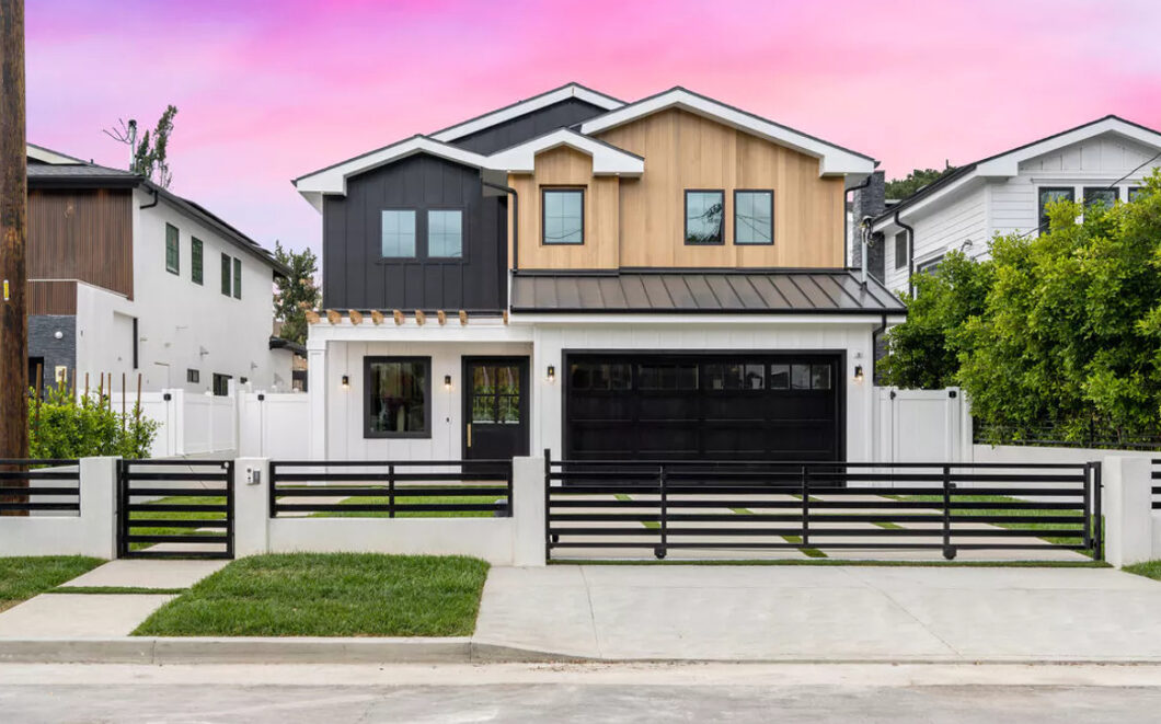 8879C1649876490501 5527 Sylvia Ave