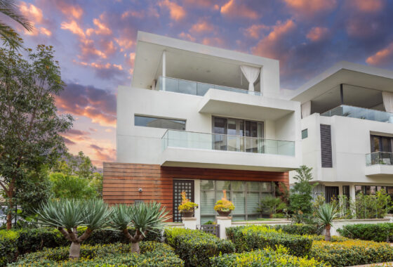 8879C1679706199023 5926 Firefly Place