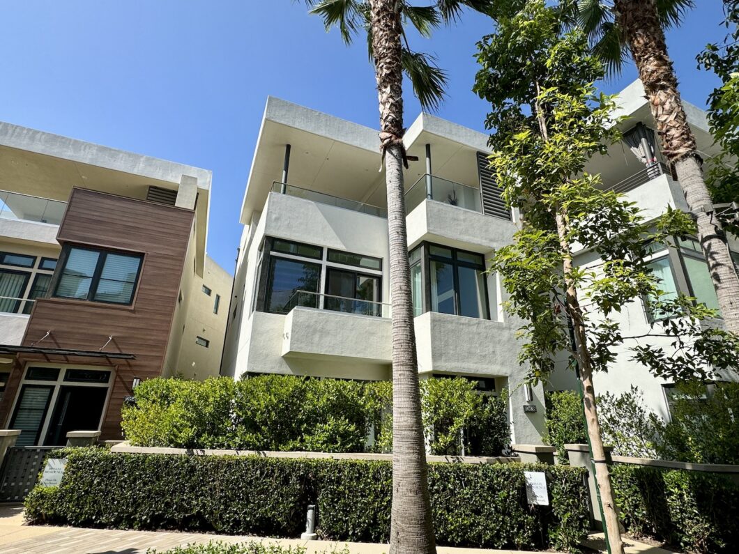8879C1695486237954 12638 Sunrise Place