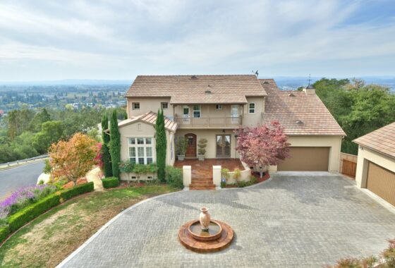 9159C1540501210453 825 Montebello Dr.