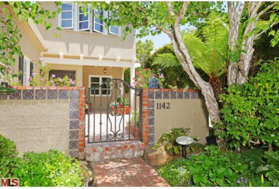 9422C1552611175243 1142 S. Camden Drive