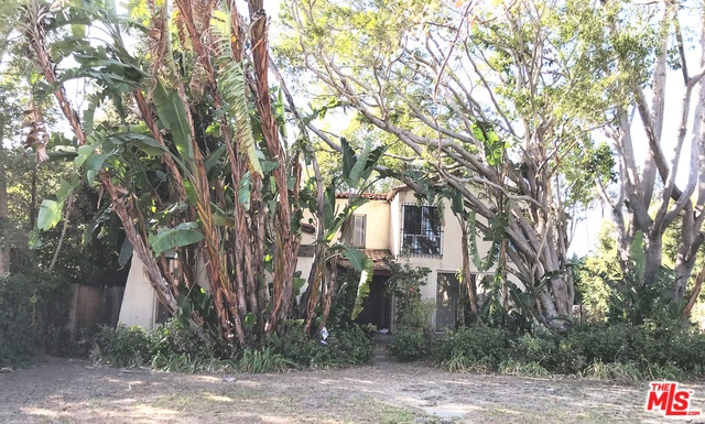 9422C1552611618656 509 N. Elm Drive