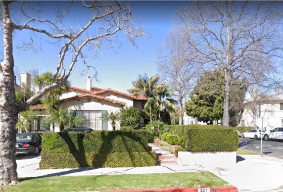 9422C1606941195623 201 S. Bedford Drive