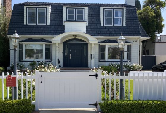 9422C1618601790984 116 N. Elm Drive
