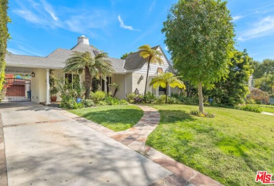 9422C1656356478475 120 S. Glenroy Avenue