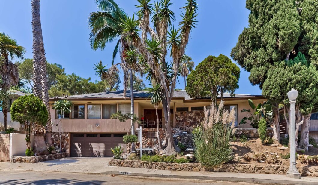 9422C1670625253534 2839 Anchor Ave