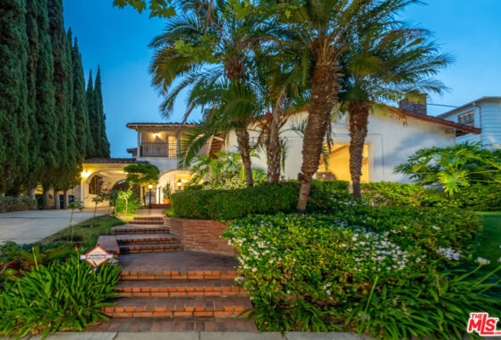 9422C1752526547874 475 S. Rodeo Drive