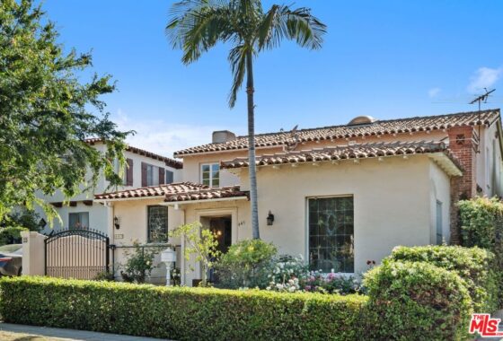 9422C1757018635676 447 El Camino Drive