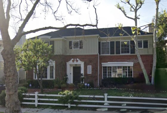 9422C1769467977360 205 S. Bedford Drive