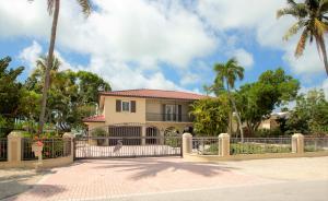 9633C1559940470615 16842 E Point Dr