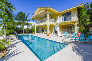9633C1606330547955 831 12th Street