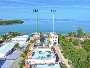 9633C1630697625244 12400 Overseas Highway 13&14