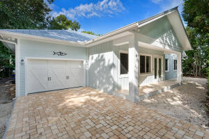 9633C1708464045194 27 Flamingo Hammock Rd