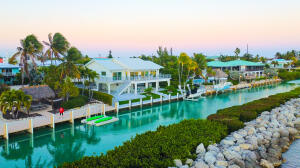 9633C1774882173296 224 W Seaview Circle