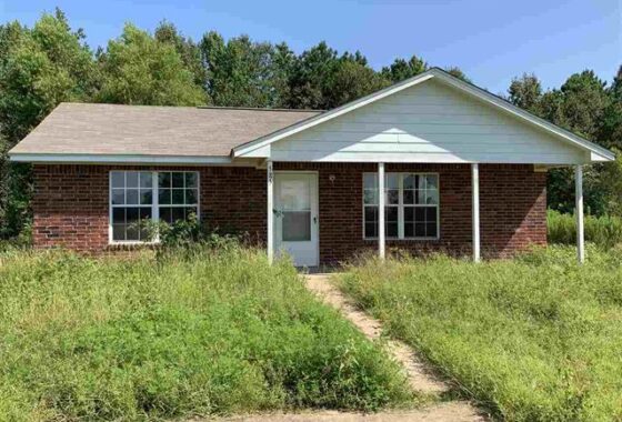 39607C1597788423598 1240 Piney Ridge Rd.